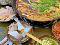 -黄潇洒老火锅(九眼桥宏济巷店)