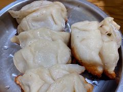 -黄阿姨锅贴大王(万航渡路店)