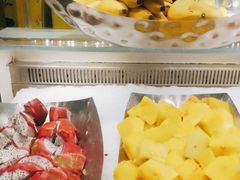 -金滏山烤肉·海鲜·火锅自助餐厅(襄阳万达店)