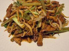 -闫府私房菜(恒隆店)