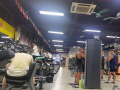 -星动力健身俱乐部(新塘店)