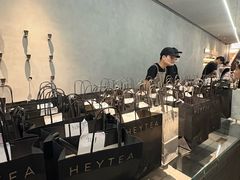-喜茶(深圳万象城黑金店)
