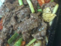 铁饭黑椒牛肉-老妈私房菜