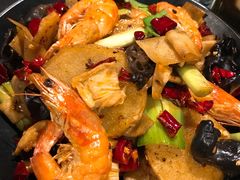 -蓝尊量贩(黄河路店)