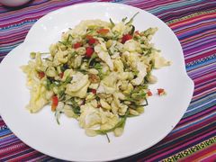 -香巴拉云南餐厅(华莱坞店)