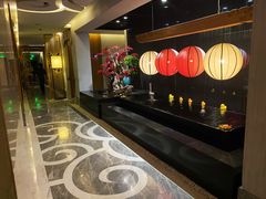 -新盈光·云会所(百丈东路店)