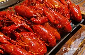 Steamed Giant Lobster