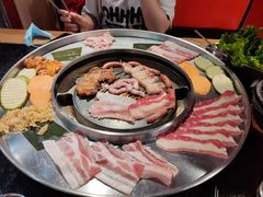 -哈哈碳都·牛肋条无限自助烤肉(宝龙店)