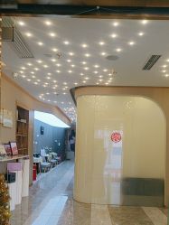 -More摩尔医美の注射线雕光电中心