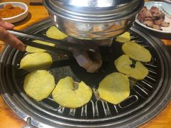 -唯成•韩国炭火烤肉 유성고기