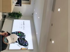 -华为授权体验店(万航渡路)