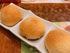 酥皮焗叉烧包-添好运点心专门店(深水埗店)