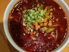 -诚铭记·虾仁汤包·成都小吃(融创店)