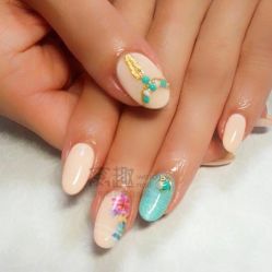 -爱美睫美甲会馆