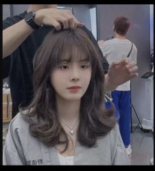 -藤野造型烫发染发