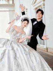 -第一夫人婚纱摄影(南京店)