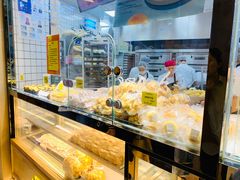 面包甜点陈列柜-鲍师傅糕点(国金街店)