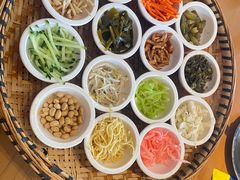 -包整·丝娃娃(一览甲秀楼风景店)