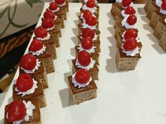 -东方苑自助餐厅(稻香湖景酒店)