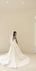 -LaMousse婚纱买手店