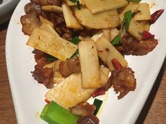 -云海肴·汽锅鸡·云南菜(天山百盛优客店)