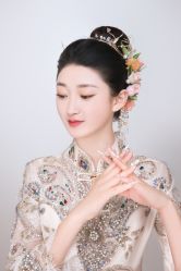 -洋洋婚纱品牌集合店