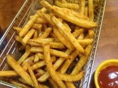 -BHC炸鸡(明洞总店)