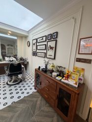 -理昂男士理发店 Barber shop