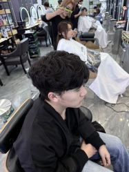 -藤野造型烫染·漂发