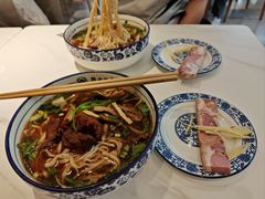 -镇南锅盖面馆(解放路店)