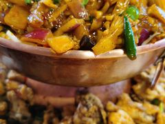 -炉小二铜锅牛蛙•川湘菜(三里屯店)