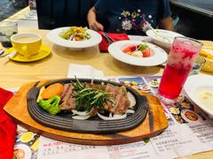 -海维克牛排馆HIGHWIC(右岸环宇坊店)