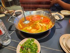 -由衷贵州酸汤牛肉火锅(新桥店)