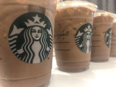 -星巴克臻选(南京金茂览秀城店)