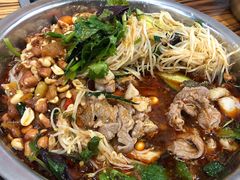 -周良天山牛杂城(天山路总店)