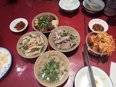 -谢老五跷脚牛肉·非遗传承店