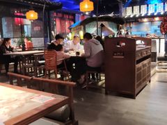 大堂-红蜡烛•瓦罐粥家常菜•夜宵(中山路店)