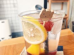 覆盆子气泡水-三花屋 Mihhanaya