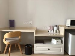 -海豚湾高端月子会所(黄浦店)