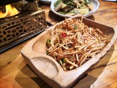 -老滇山寨•云南特色菜•地方菜•民族风情歌舞表演(金碧店)