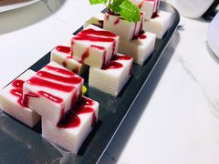 酒酿蓝莓米糕-姜君·千岛湖鱼头馆(浦东大道店)