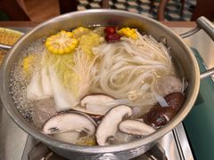 -潮界(LU·ONE凯德晶萃广场店)