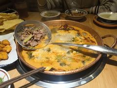 -洱火云南酸菜牛肉火锅(石景山当代商城店)