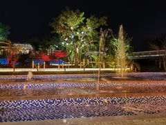 -茅草房·河畔园林火锅