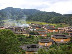 -初溪土楼群