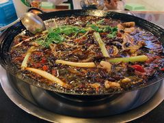 泡椒美蛙汤锅-鸿顺老铁锅美蛙鱼府(解放碑店)