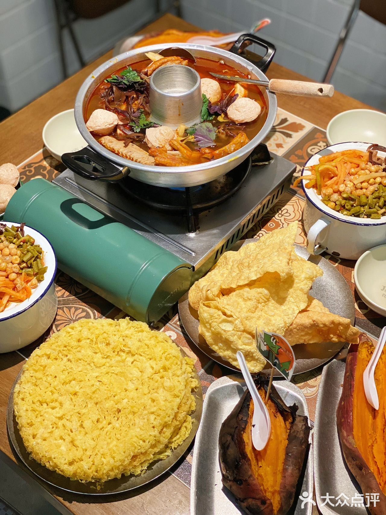 🔥【顶上头螺蛳火锅】也可以DIY红薯啦！