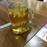 今天来到了位于凯德广场埃德蒙顿路的酷公社榴莲披萨店