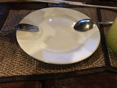 餐具摆设-自然餐厅(Phuket)