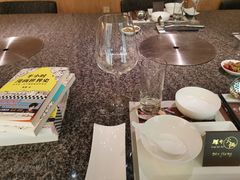 -辉哥火锅(虹桥路店)